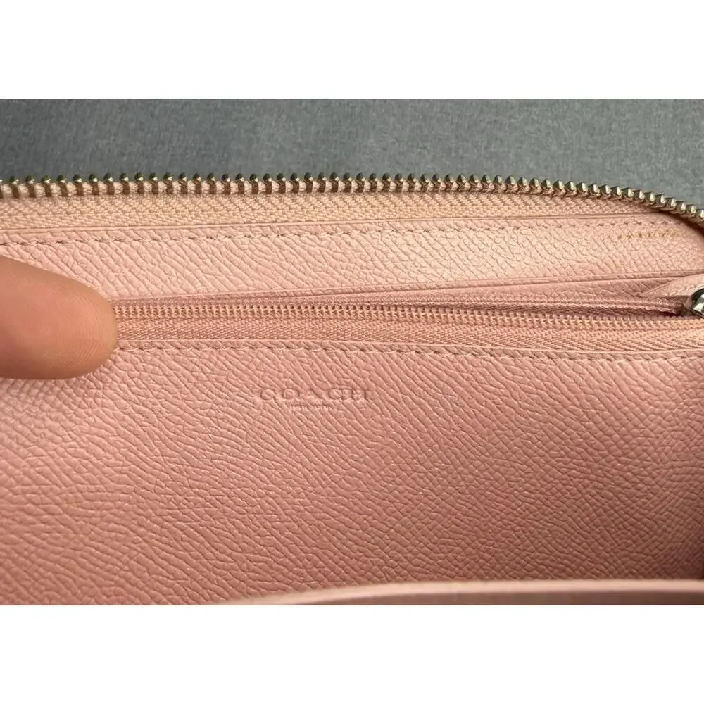 Coach Long Zip Around Wallet - Light Pink (C4451 IMRRJ) Xlnt Condition